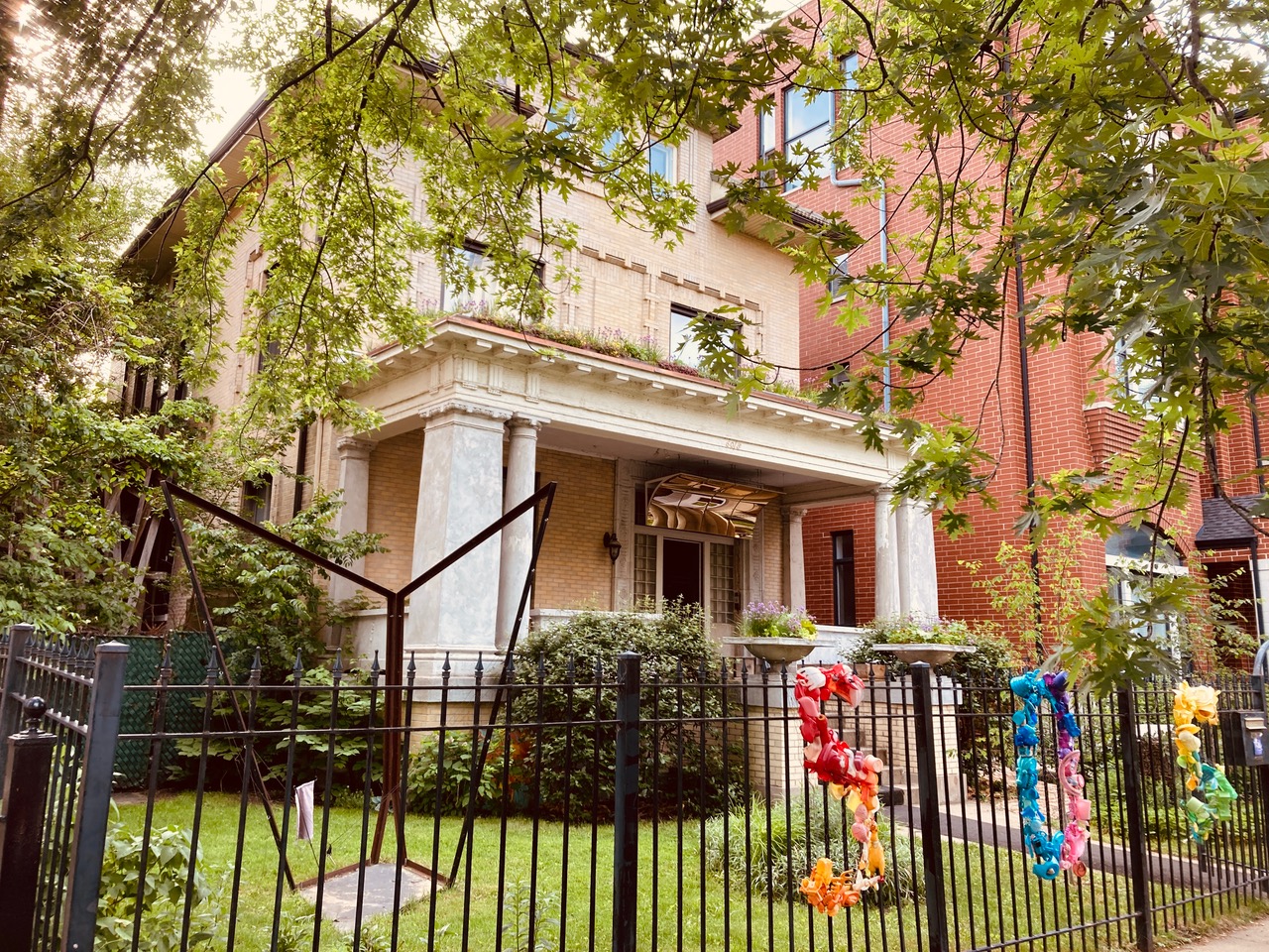 6018North, a non-profit art center